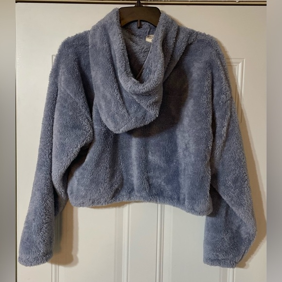 BDG Fuzzy Cropped Hoodie One Size Warm Loungewear Soft Winter - Picture 8 of 8